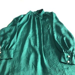 Green Eloqui Blouse with Pearl closure